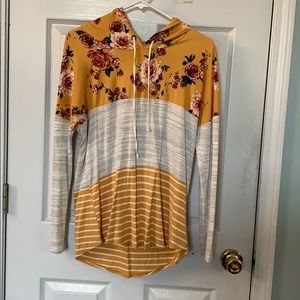 Long sleeve hoodie tee